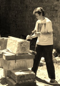 Dr. Lynn Palermo  hard at work stone-cutting at the Château de Villandraut (2)